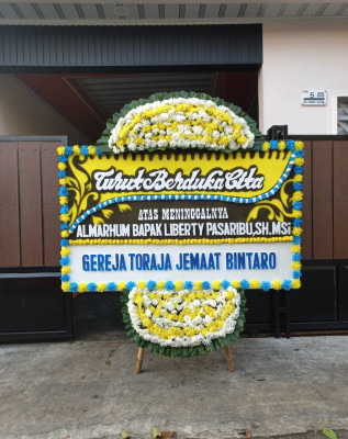 Papan Bunga Duka di Haur Gading
